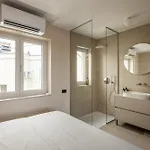 Apartment Rooftop Jacuzzi & View