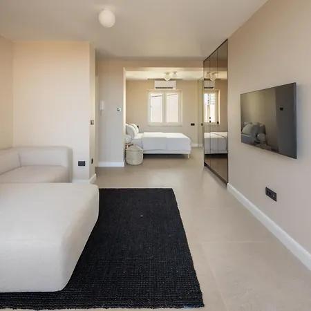 Apartman Rooftop Jacuzzi & View Split