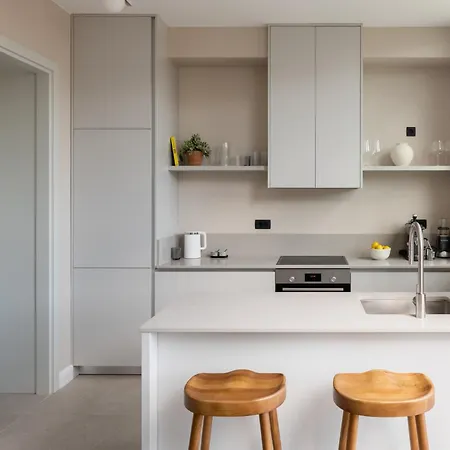 Rooftop Jacuzzi & View Split